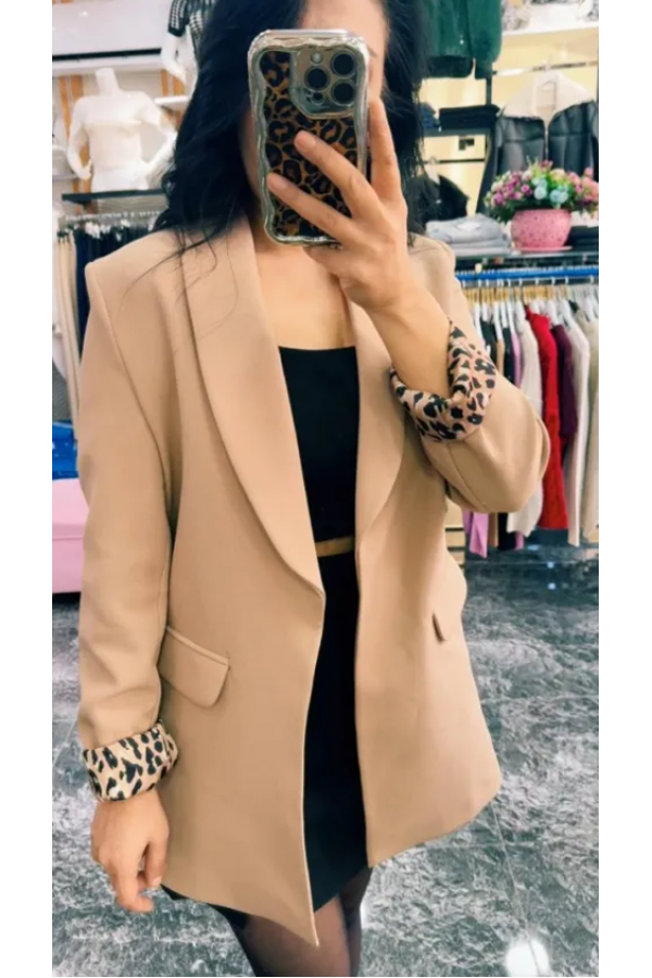 Leopar Detaylı Ceket