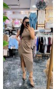 Saten Yırtmaçlı Elbise Saten Yırtmaçlı Elbise