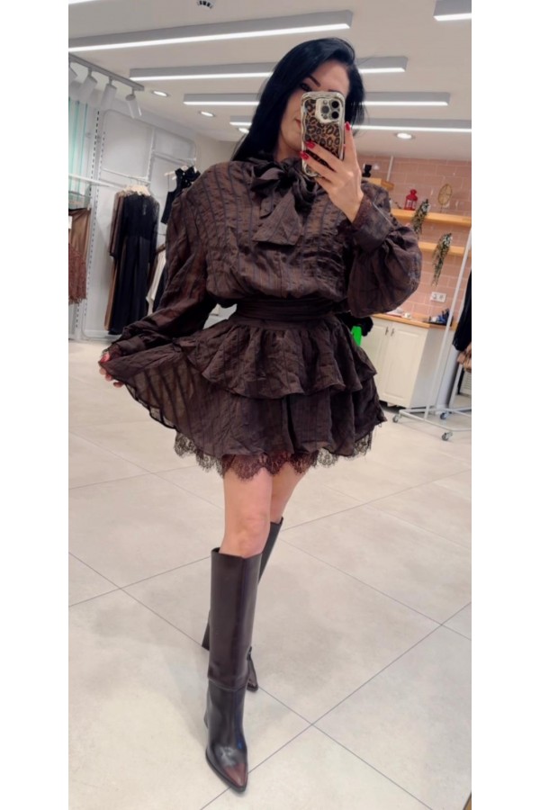 Dantel Detaylı Elbise