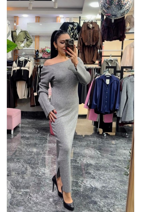 Yırtmaclı Triko Elbise